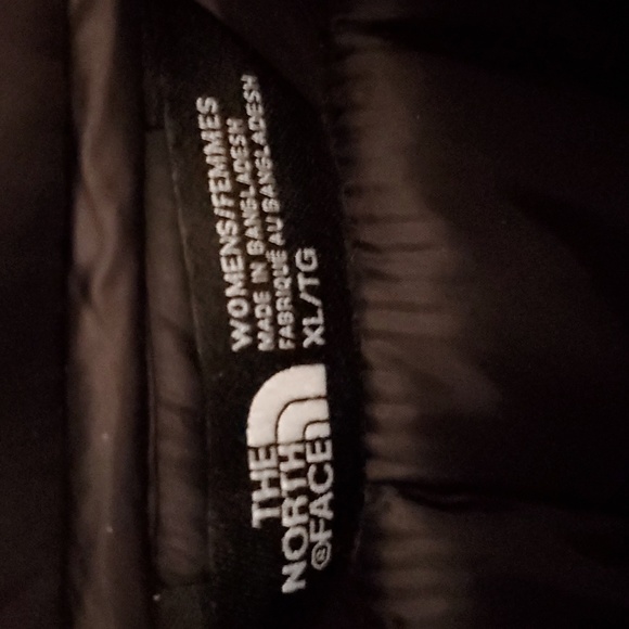 North Face Puffer Jacket size XL Excellent condition Gorgeous Ballet Pink/Black - Picture 3 of 16